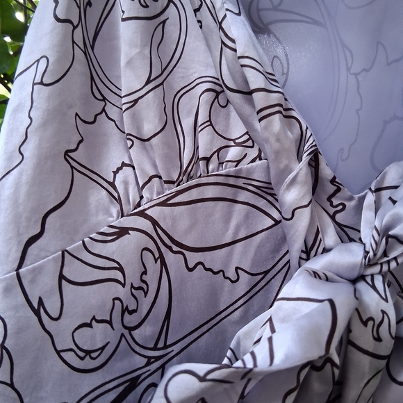 Kenneth Cole Gray and Black Floral Duve - Picture 6 of 7